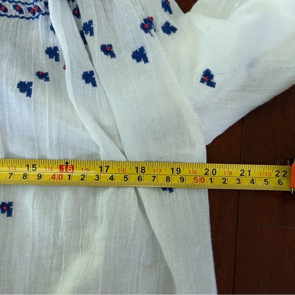 $193 VELVET BY GRAHAM & SPENCER
Lynette Embroidered Cotton Top XS oversized - Picture 10 of 12